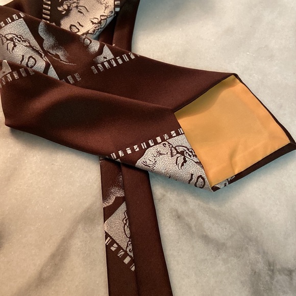 Marylyn, Monroe Thai - Picture 4 of 4